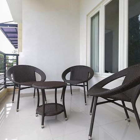 Reddoorz Plus At Panorama Villas Batu Batu  Exterior photo